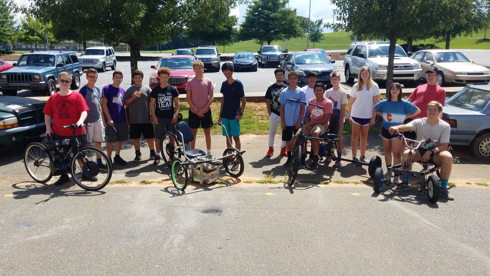 EV STUDENTS pic 5.jpg